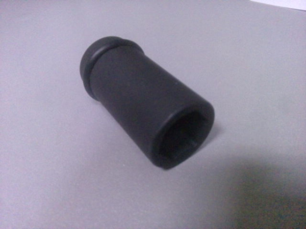 Головка 17мм 1/2 ударная Ombra  112417