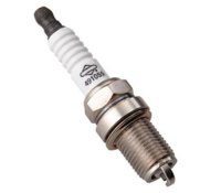 Свеча 4-х такт. М14*1,25 RC12YC Briggs&Stratton BS-OHV 992304 аналог Champion RC12YC  для MB,MT, HB