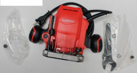 Фрезер MAKTEC MT361  900 Вт цанга-6_8мм  фрезерование до  35 мм  27,000 об_мин  масса - 2.7  кг