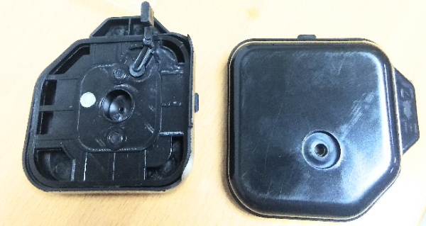 Корпус воздушного фильтра триммера 043,052 010298E1