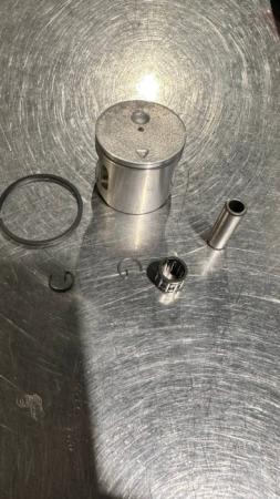 Поршень ECHO CS-3700CES всборе P021-015430 (d 39мм h 35мм палец 9мм)